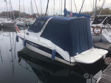 Mano' 22.5 cabin