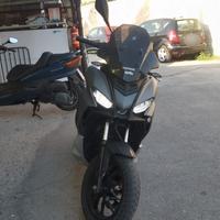 Aprilia SR GT 125 del 2022 USATO