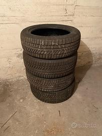 Pneumatici Invernali Continental 235 55 R19