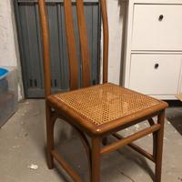 Sedie e tavolo in cristallo