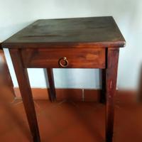 Tavolino rustico in legno