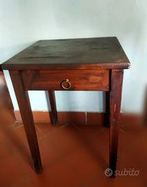 Tavolino rustico in legno