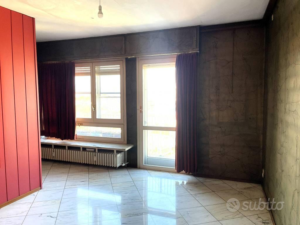 Appartamento di 260 m² con più di 5 locali a Verce - Vista 4
