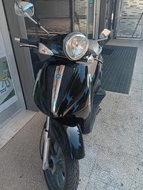 Piaggio Beverly 300 Tourer i.e