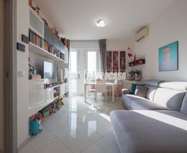 QUADRILOCALE RISTRUTTURARATO CON BOX