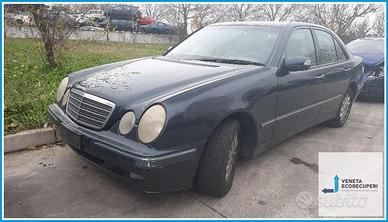 Ricambi Usati MERCEDES Classe E W210 2002
