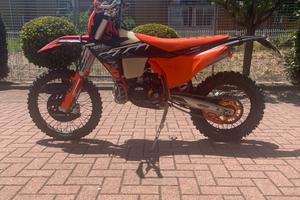 KTM 300 EXC Hard Enduro