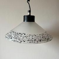 Lampadario da soffitto bianco e nero
