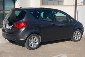 Opel Meriva 1.4 con impianto GPL