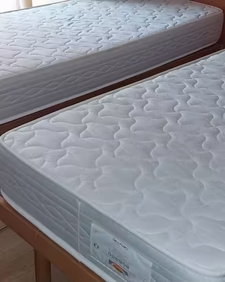 reti singole motorizzate reclinabili con materassi
