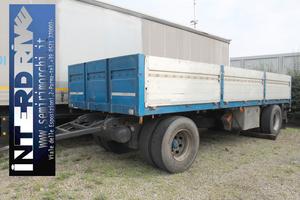 Rimorchio cassonato sponde 2assi acerbi usato