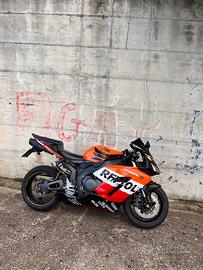 Honda CBR 1000 fireblade - 2005