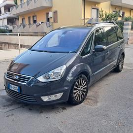 Monovolume Ford galaxy