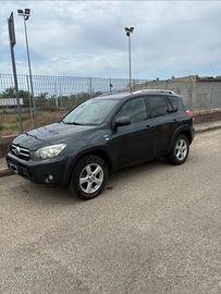 Rav 4 2.2 2008