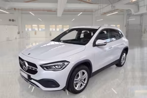 MERCEDES-BENZ GLA 250 E PLUG-IN HYBRID AUTO SPORT 