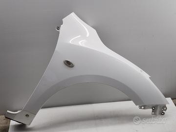 PARAFANGO ANTERIORE DESTRO MAZDA 3 Serie BBP852111