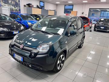 FIAT Panda 1.0 FireFly S&S Hybrid Pandina / Cros