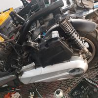 Ricambi Kymco like 125 150 carene motore forcella