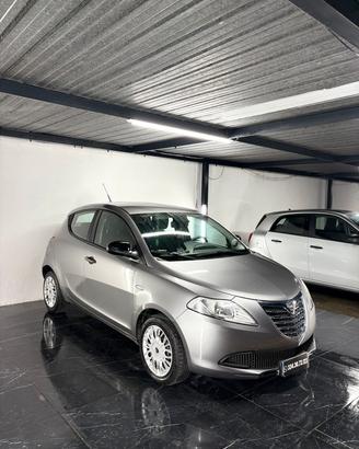 Ypsilon 1.2 69 CV 5 porte S&S Platinum