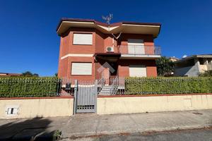VILLA SINGOLA A LAMEZIA TERME