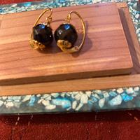 Orecchini oro con madreperla