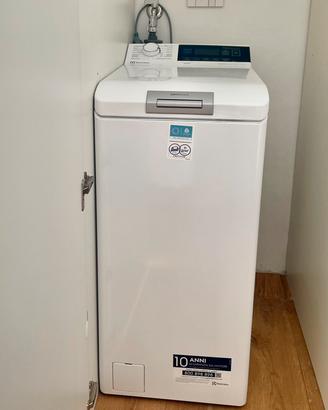Lavatrice carica dall’alto Elettrolux 7kg Classe A