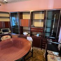 Mobile salotto + tavolo rotondo e 6 sedie