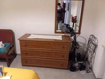 cassettiera e comodini camera da letto 