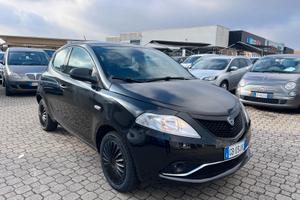 Lancia Ypsilon 1.2 69 CV 5 porte S&S Black and Noi