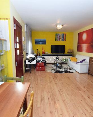 Rif.SW185- appartamento ind. trilocale