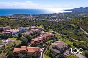 Villino caposchiera con splendida vista mare