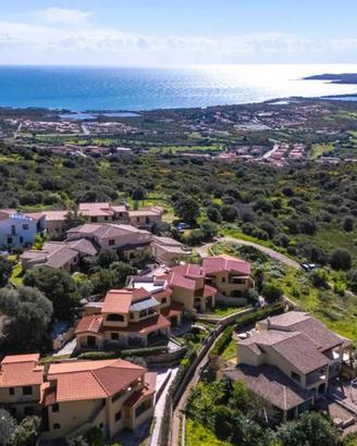 Villino caposchiera con splendida vista mare