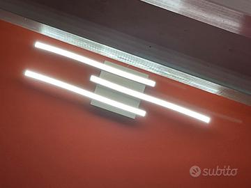 COPPIA LAMPADE A PARETE A LED