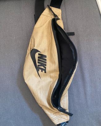 Borsello Nike