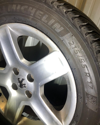 Gomme Michelin 215 55 R17