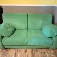 Divano Doimo alcantara verde due posti.