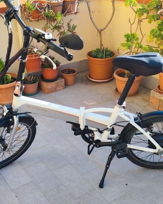 Bicicletta pieghevole a pedalata assistita BTwin