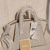 Borse Michael Kors + 1 rosetto Givenchy in omaggio