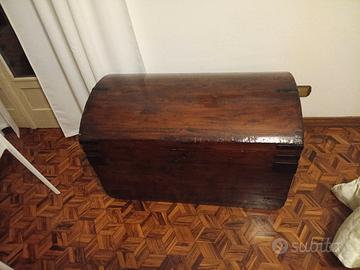 baule in legno restaurato fine ottocento