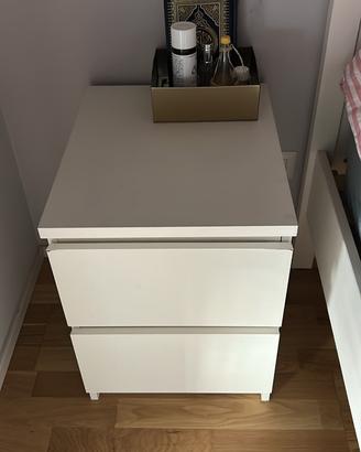 Comodino IKEA