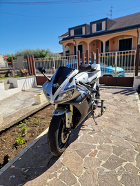 Yzf r1