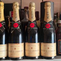 champagne moet e chandon, whisky 