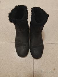 stivaletti donna con pellicciotto 