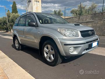 TOYOTA RAV-4 2.0 D-4D - 2004