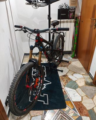 YT CAPRA CF PRO 