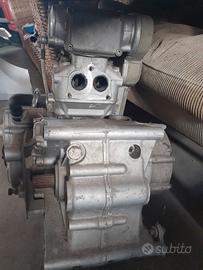 Motore monoblocco Ducati 748S