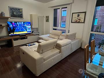 Divano ad angolo poltrone e sofà