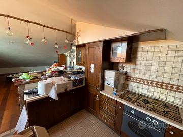 Cucina in noce - 9 metri