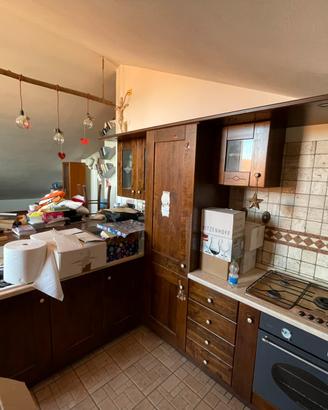 Cucina in noce - 9 metri