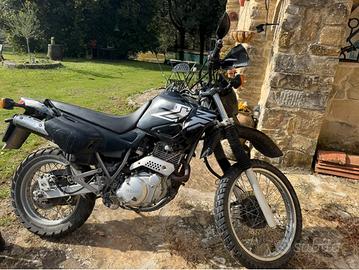 Moto Yamaha X600